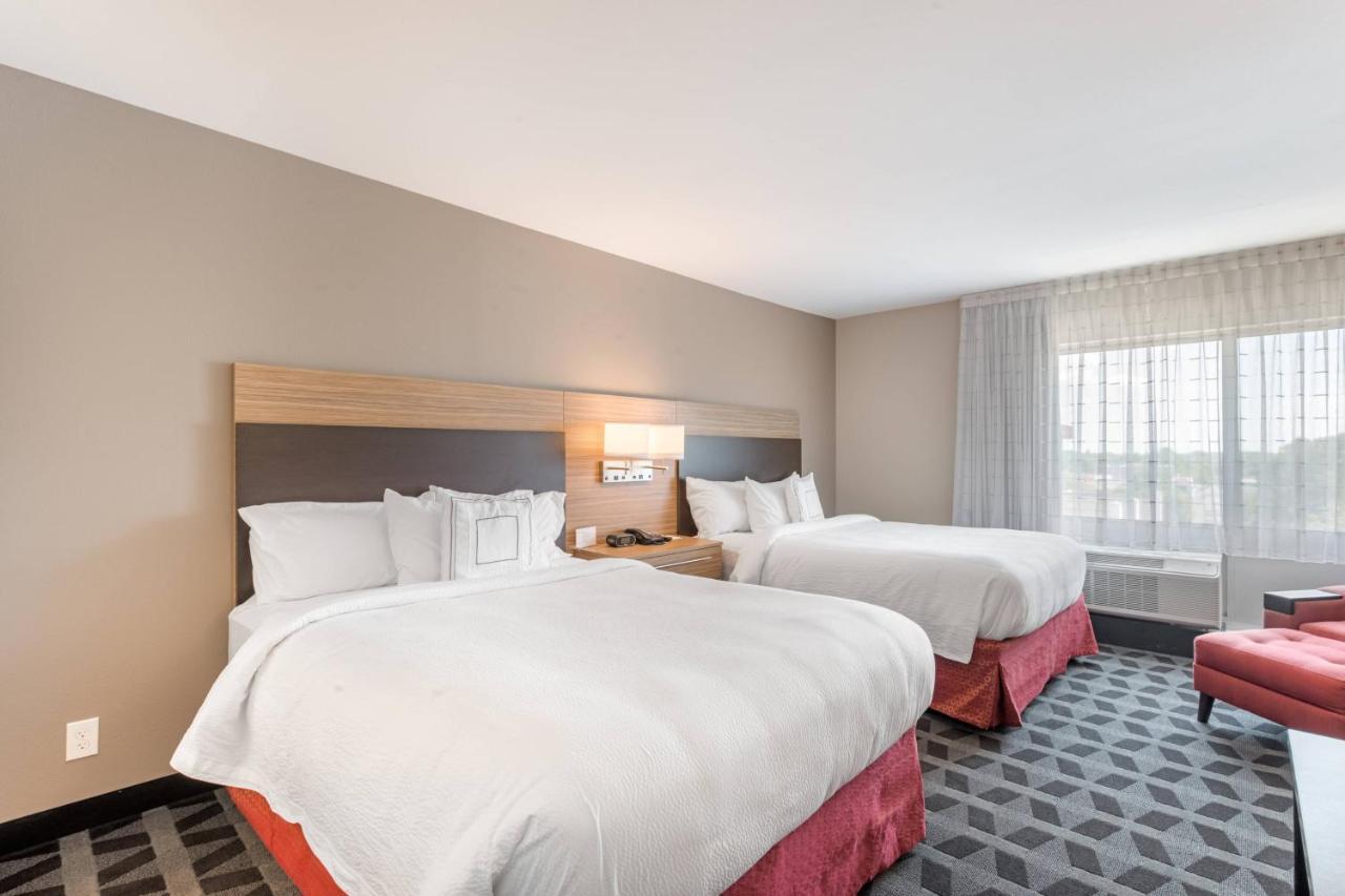 Towneplace Suites By Marriott Greensboro Coliseum Area Dış mekan fotoğraf