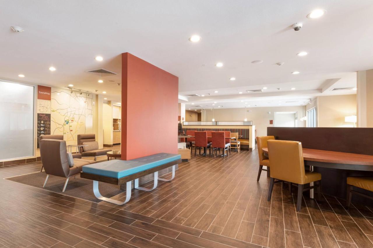 Towneplace Suites By Marriott Greensboro Coliseum Area Dış mekan fotoğraf