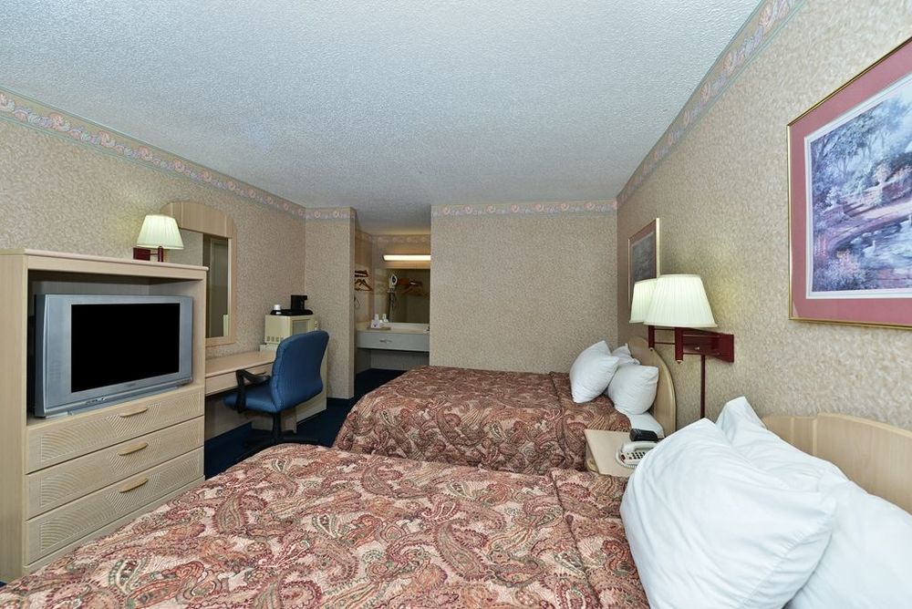 Towneplace Suites By Marriott Greensboro Coliseum Area Oda fotoğraf