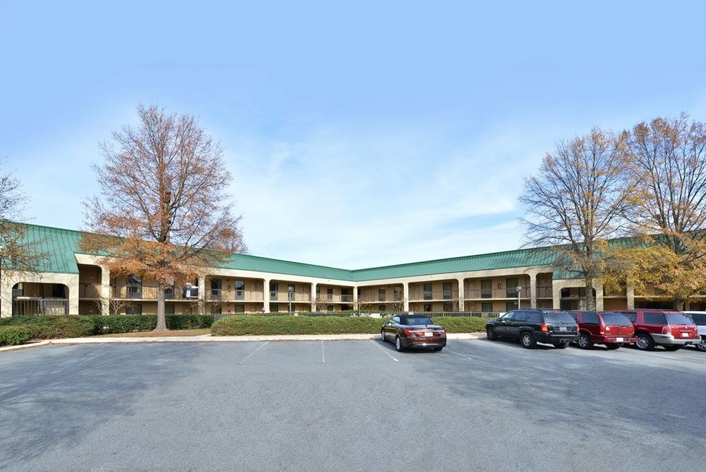 Towneplace Suites By Marriott Greensboro Coliseum Area Dış mekan fotoğraf